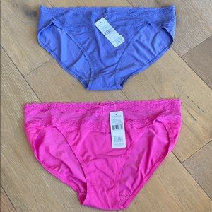 NWT  One Size Natori bikini underwear.